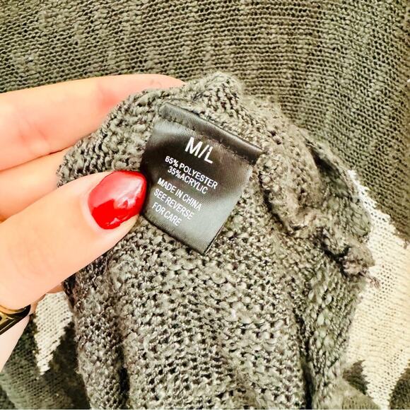 WISHLIST NORDSTROM Grey Gray White Stars Bold Chunky Knit Pullover Sweater M L - Picture 10 of 12